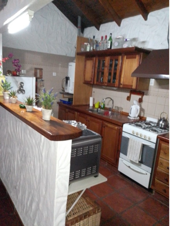 Casa de 4 ambientes en los Acantilados