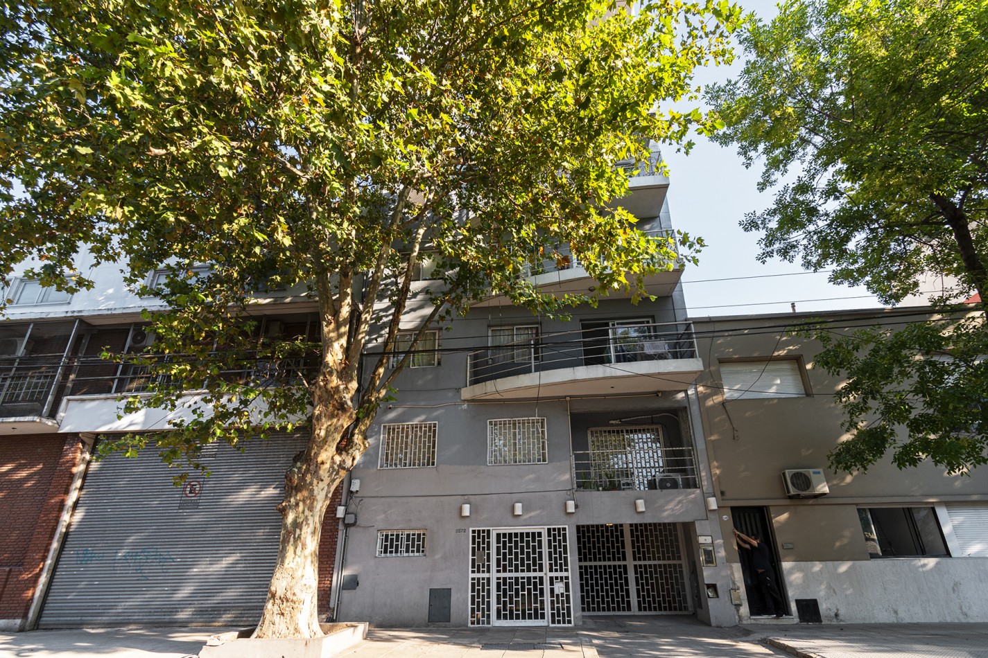 DEPARTAMENTO EN DUPLEX - C/COCHERA CUBIERTA Y PARRILLA