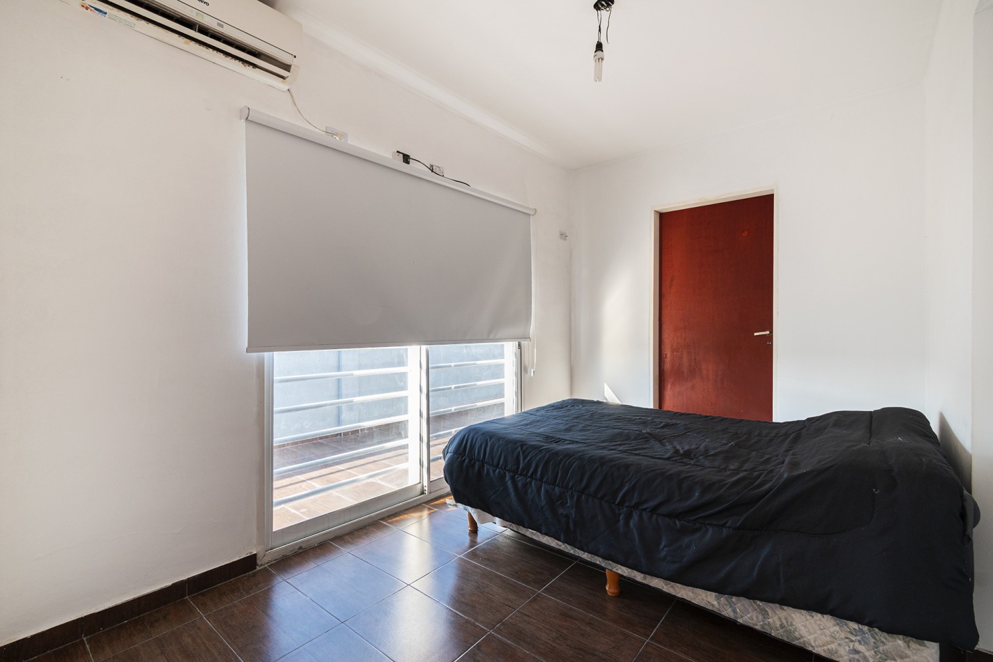 DEPARTAMENTO EN DUPLEX - C/COCHERA CUBIERTA Y PARRILLA