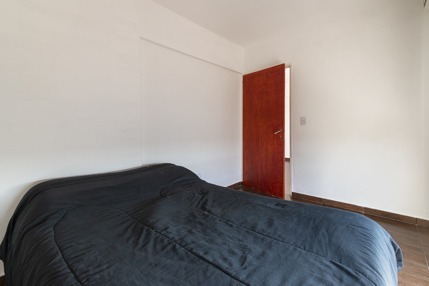 DEPARTAMENTO EN DUPLEX - C/COCHERA CUBIERTA Y PARRILLA
