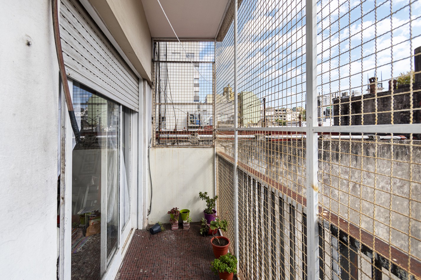 VENTA DEPARTAMENTO 4 AMBIENTES CON BALCON UBICADO EN BARRACAS