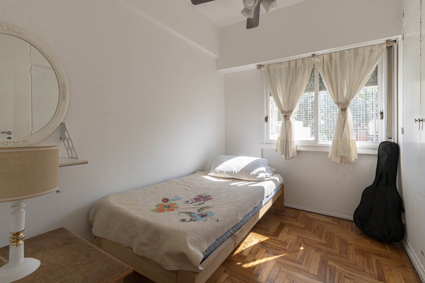 VENTA DEPARTAMENTO 4 AMBIENTES CON BALCON UBICADO EN BARRACAS