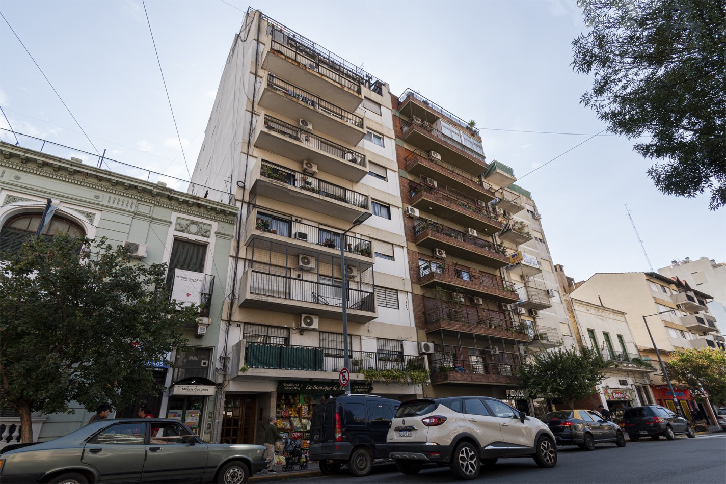 VENTA DEPARTAMENTO 4 AMBIENTES CON BALCON UBICADO EN BARRACAS