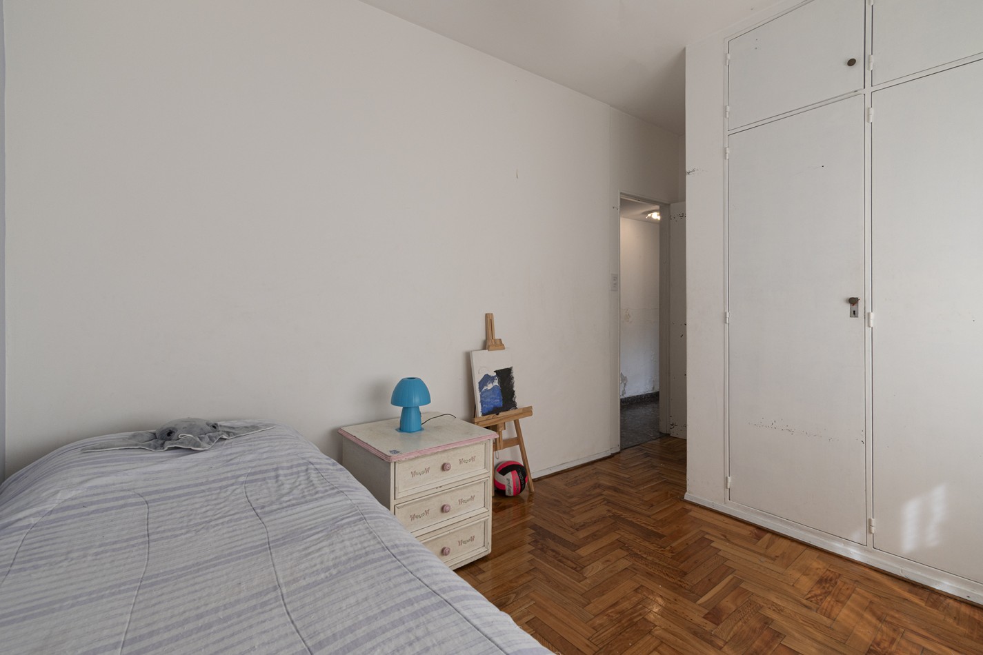 VENTA DEPARTAMENTO 4 AMBIENTES CON BALCON UBICADO EN BARRACAS