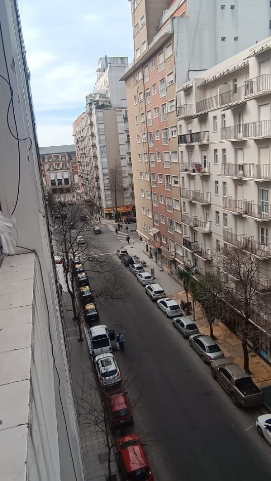 VENTA DEPARTAMENTO DE 2 AMBIENTES C/DEPENDENCIA - AL FRENTE A 1 CUADRA DEL MAR