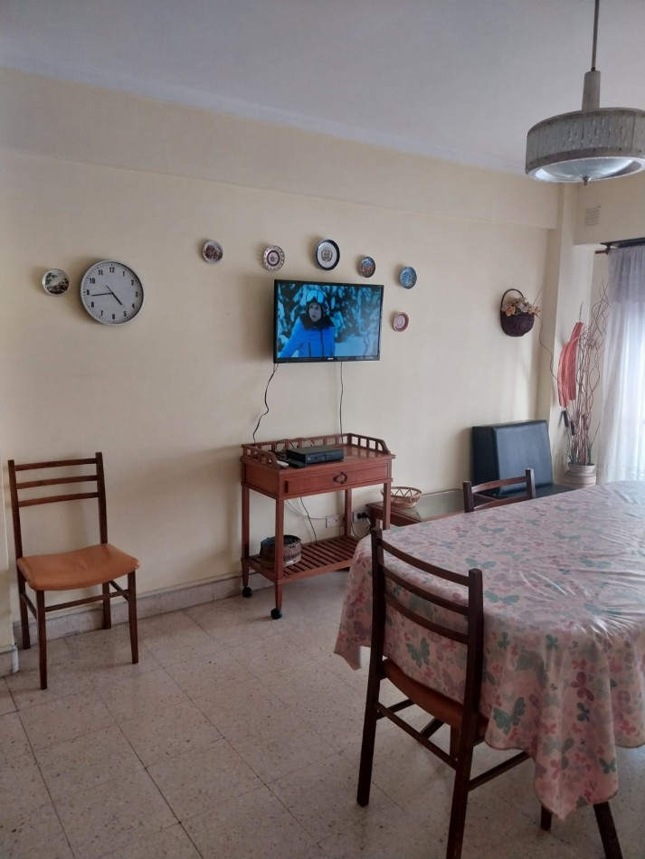 VENTA DEPARTAMENTO DE 2 AMBIENTES C/DEPENDENCIA - AL FRENTE A 1 CUADRA DEL MAR