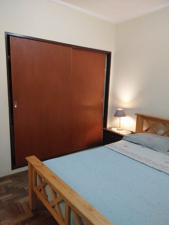 VENTA DEPARTAMENTO DE 2 AMBIENTES C/DEPENDENCIA - AL FRENTE A 1 CUADRA DEL MAR
