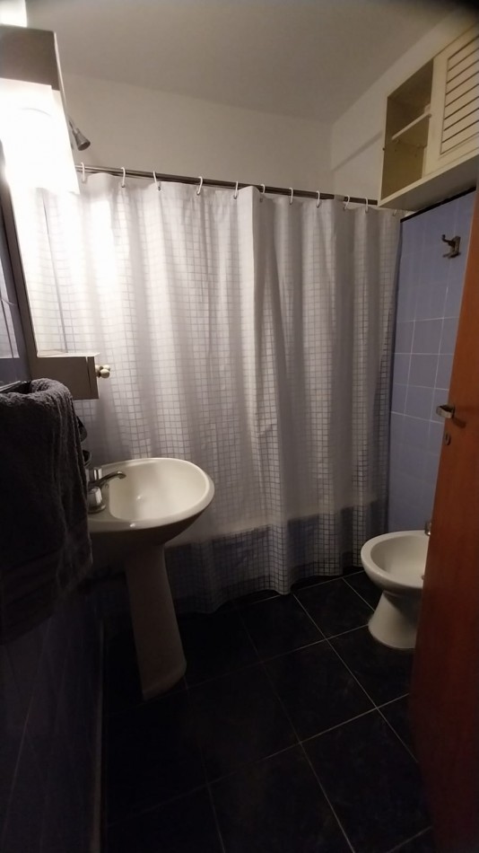 VENTA DEPARTAMENTO DE 2 AMBIENTES C/DEPENDENCIA - AL FRENTE A 1 CUADRA DEL MAR