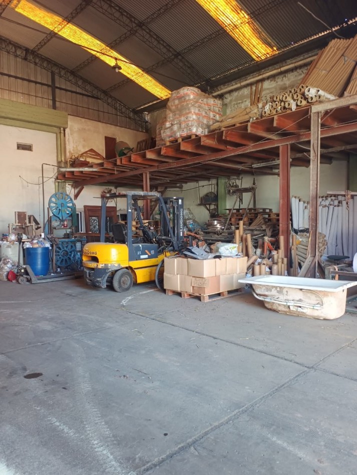 GALPON EN VENTA -Burzaco ( a metros de Ruta 4 y Rotonda los Pinos)
