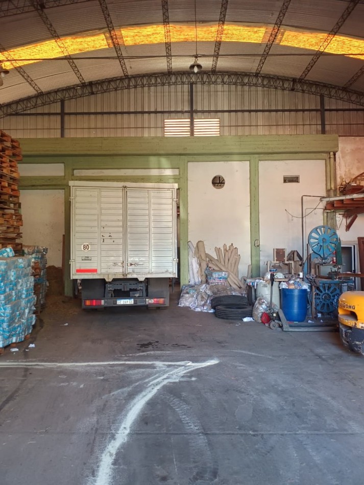 GALPON EN VENTA -Burzaco ( a metros de Ruta 4 y Rotonda los Pinos)