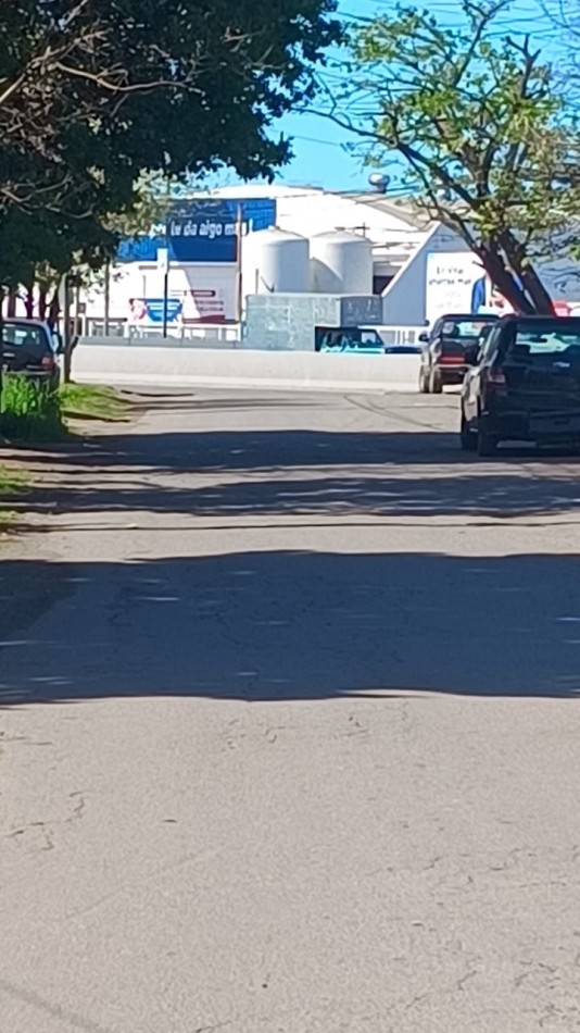 GALPON EN VENTA -Burzaco ( a metros de Ruta 4 y Rotonda los Pinos)