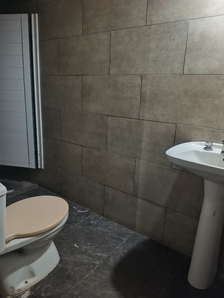 GALPON EN VENTA -Burzaco ( a metros de Ruta 4 y Rotonda los Pinos)