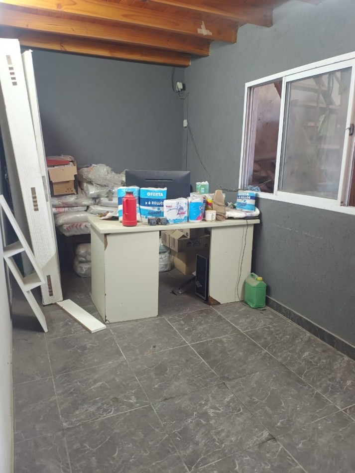 GALPON EN VENTA -Burzaco ( a metros de Ruta 4 y Rotonda los Pinos)