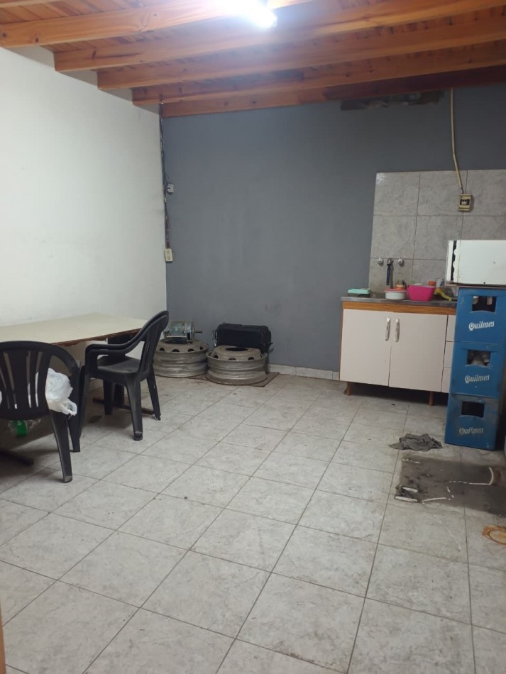 GALPON EN VENTA -Burzaco ( a metros de Ruta 4 y Rotonda los Pinos)