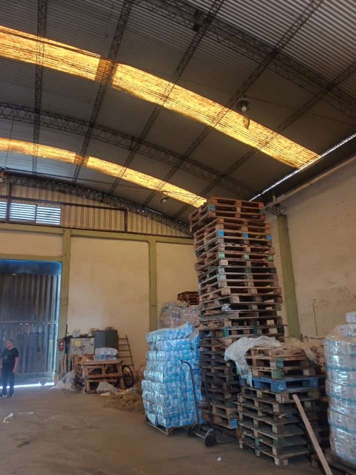 GALPON EN VENTA -Burzaco ( a metros de Ruta 4 y Rotonda los Pinos)