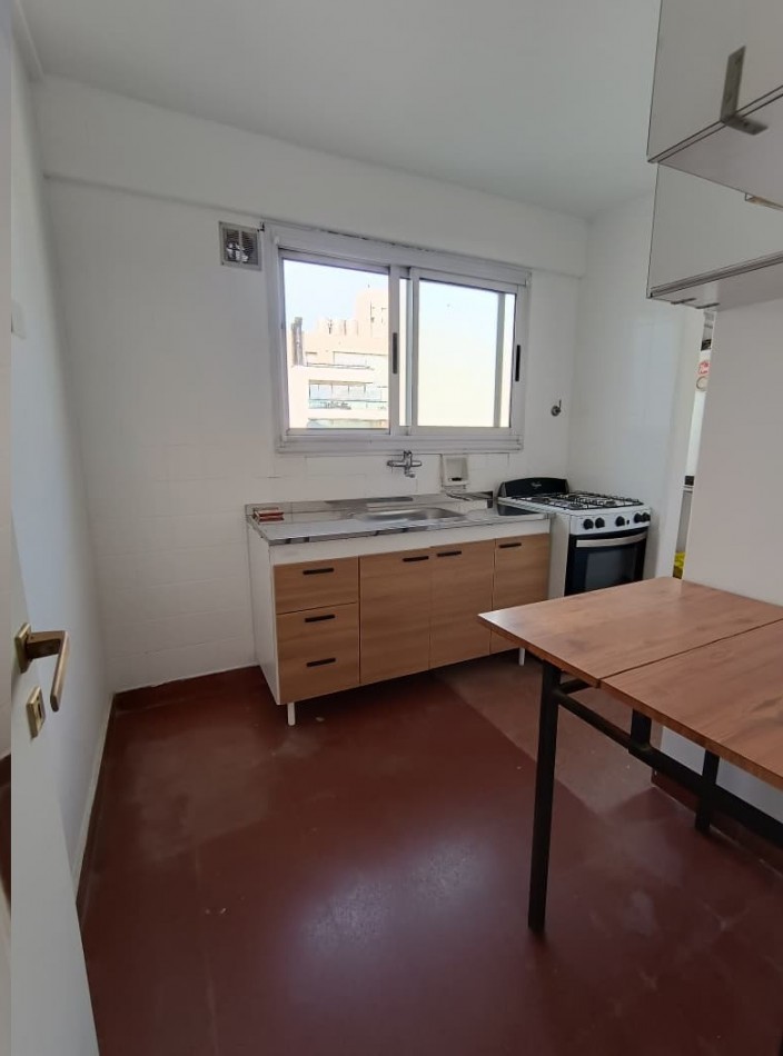 ALQUILER- Departamento de 2 ambientes- Avelleneda Centro