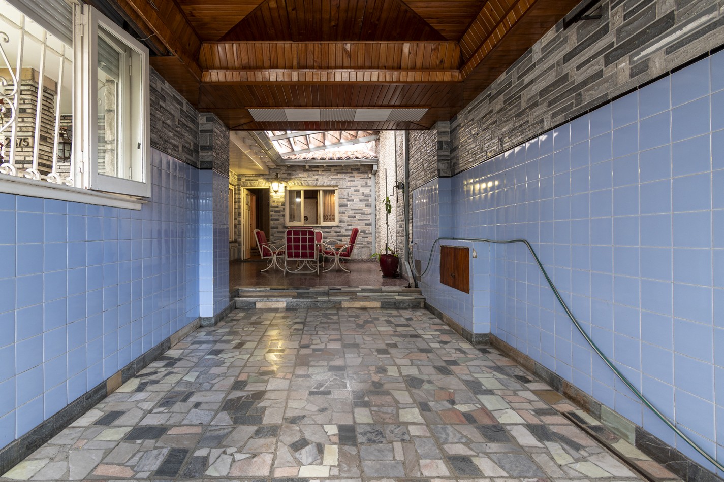 VENTA: Hermoso Chalet de 5 ambientes con Patio-Terraza- Cochera