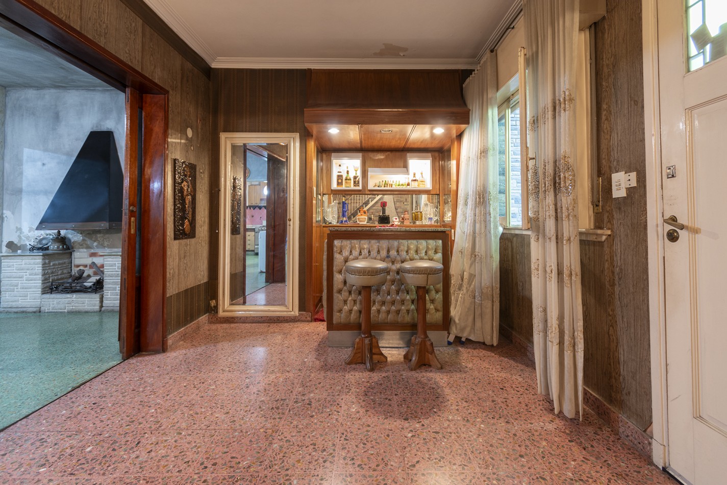 VENTA: Hermoso Chalet de 5 ambientes con Patio-Terraza- Cochera