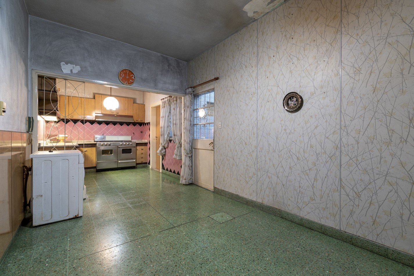 VENTA: Hermoso Chalet de 5 ambientes con Patio-Terraza- Cochera