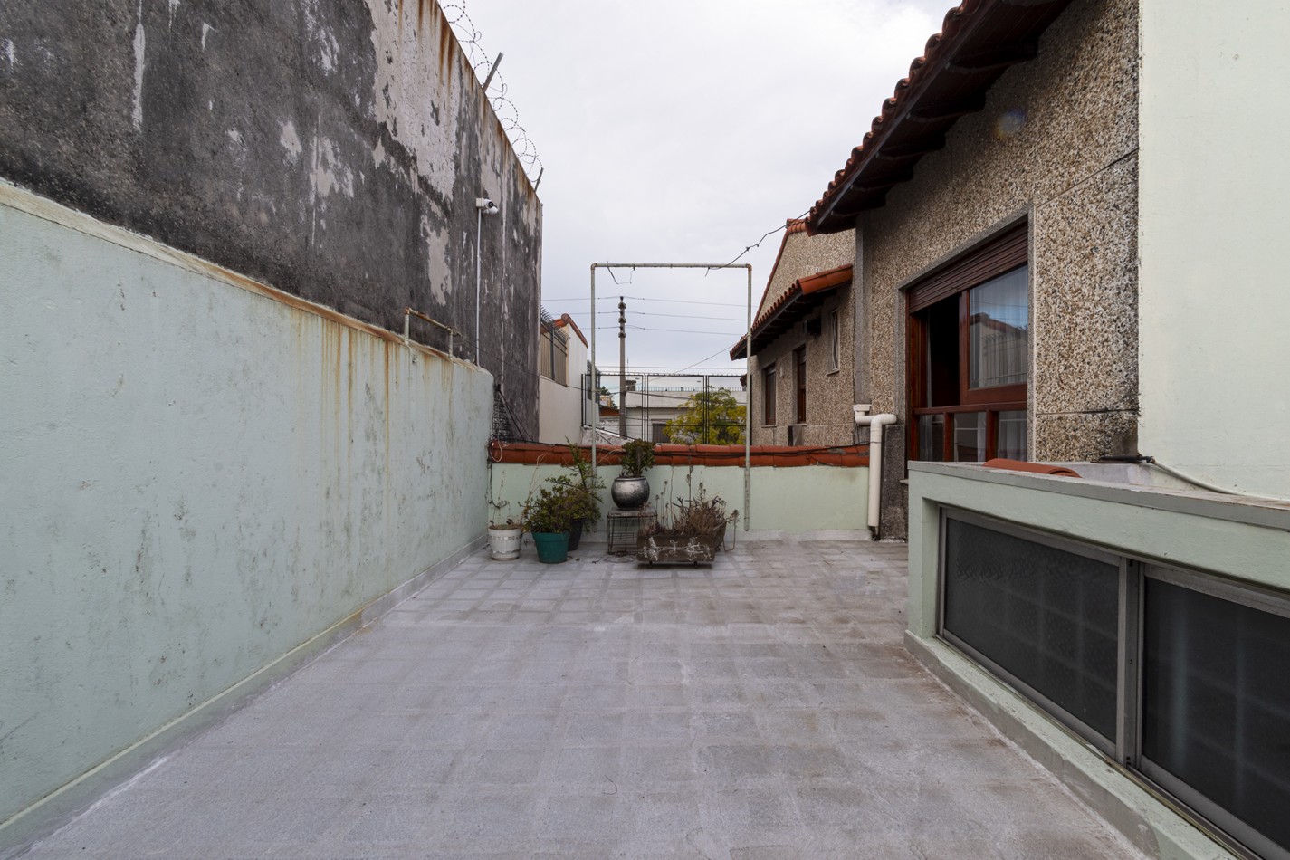 VENTA: Hermoso Chalet de 5 ambientes con Patio-Terraza- Cochera