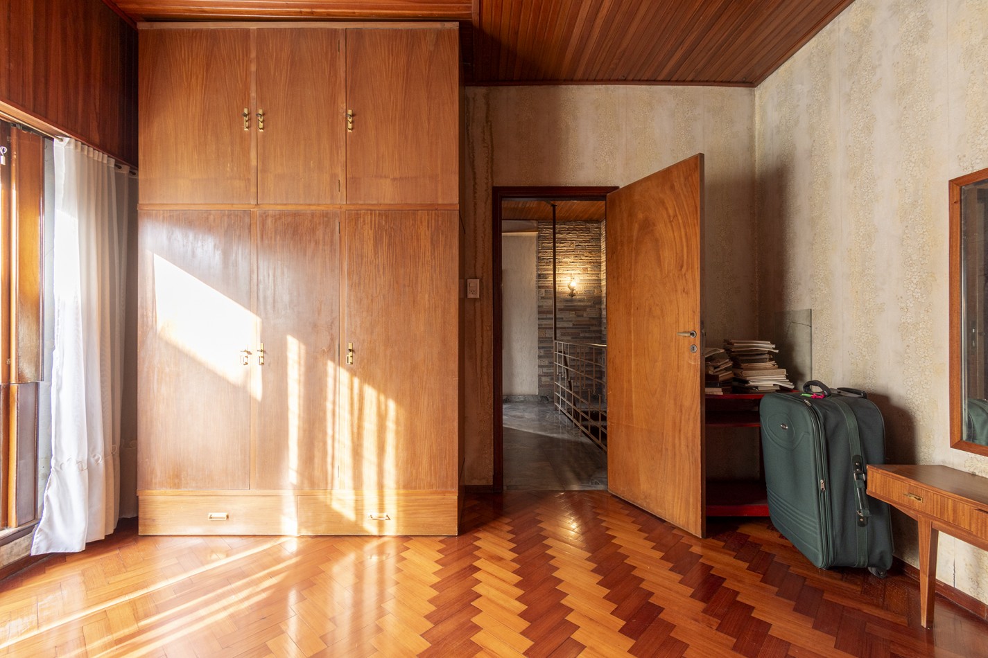 VENTA: Hermoso Chalet de 5 ambientes con Patio-Terraza- Cochera