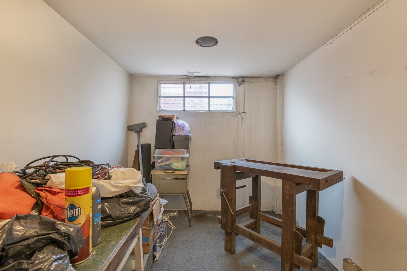 VENTA: Deposito c/oficina y Local -De la Serna al 100- Zona estrategica a 100mts de Av Hipolito Yrigoyen 