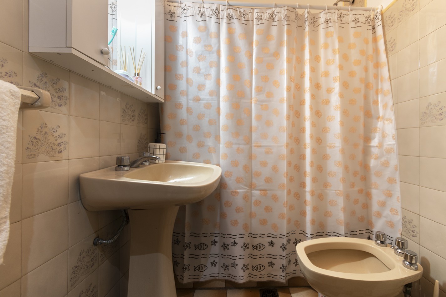 PH AL FRENTE- 4 AMB A MEDIA CUADRA DE ALVEAR