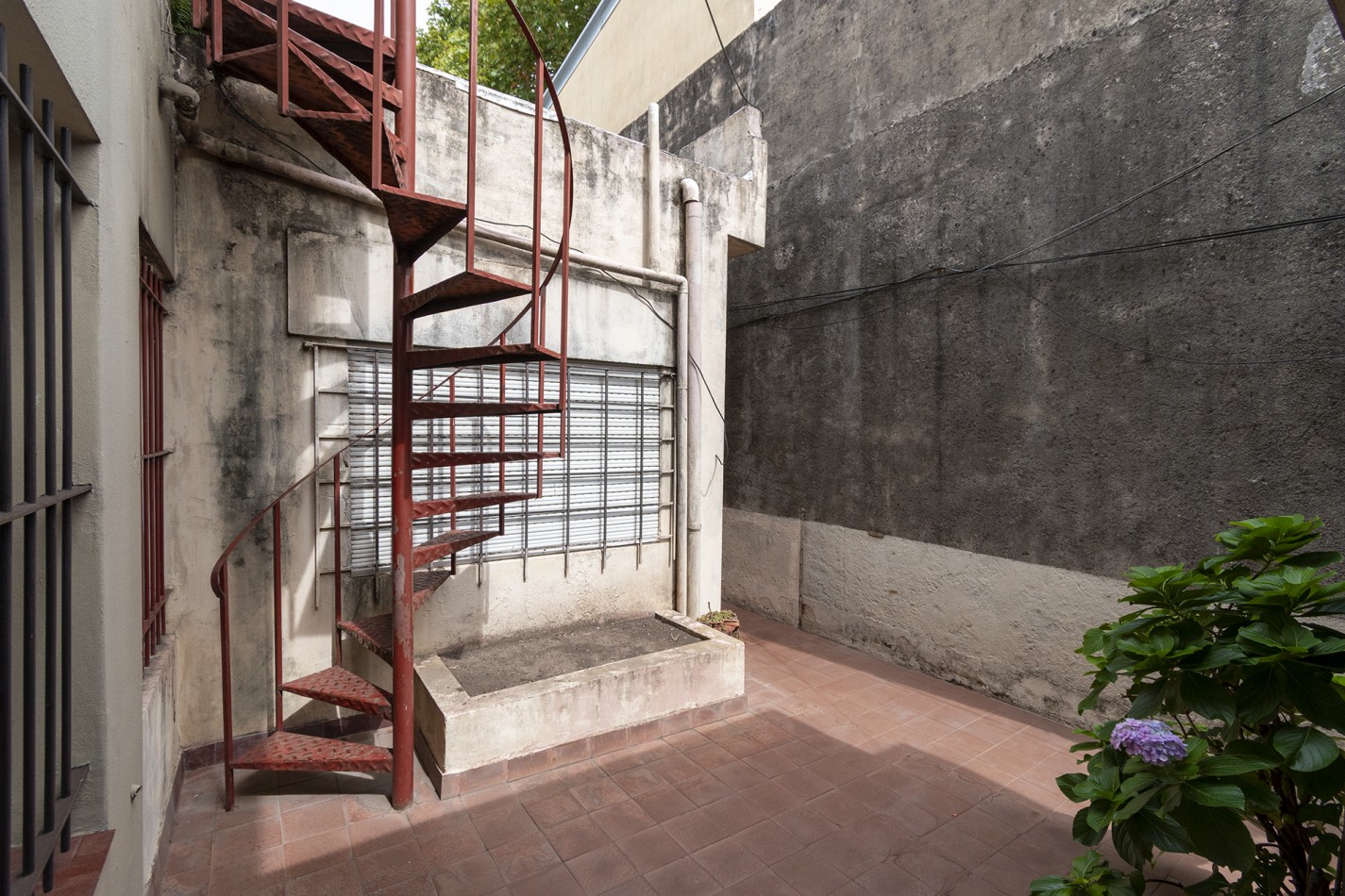 PH AL FRENTE- 4 AMB A MEDIA CUADRA DE ALVEAR