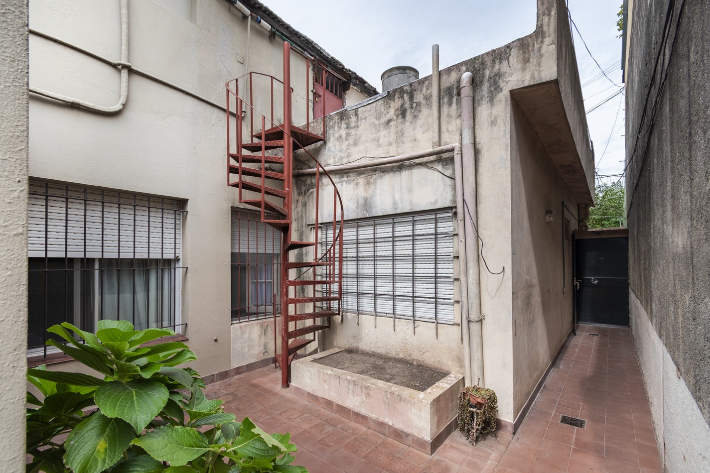 PH AL FRENTE- 4 AMB A MEDIA CUADRA DE ALVEAR