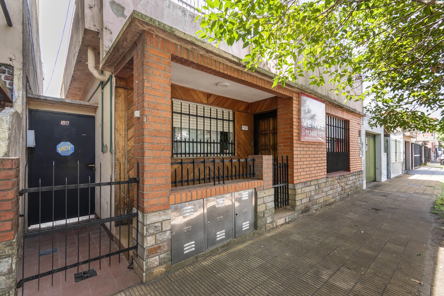 PH AL FRENTE- 4 AMB A MEDIA CUADRA DE ALVEAR