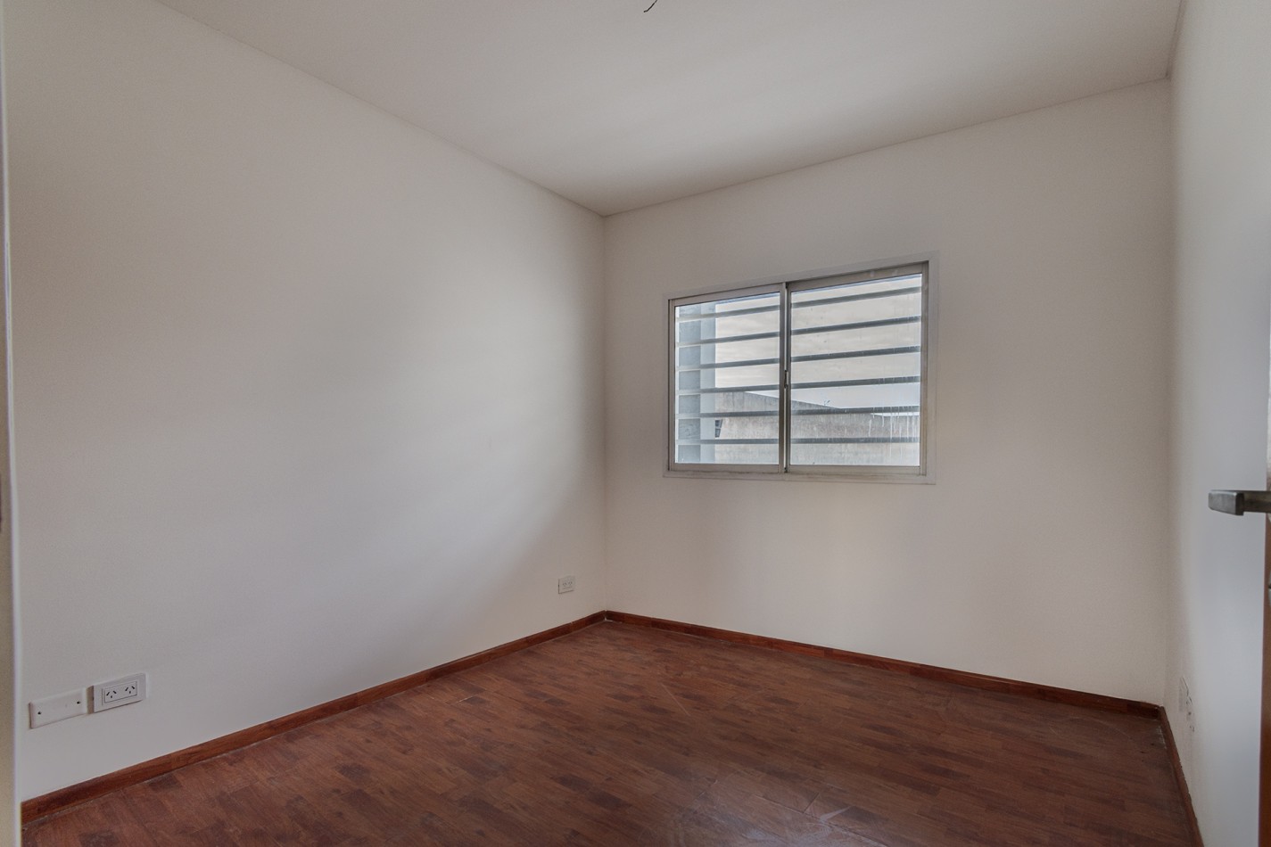 DEPARTAMENTO EN ALQUILER DE 2 AMB CON BALCON AL FRENTE