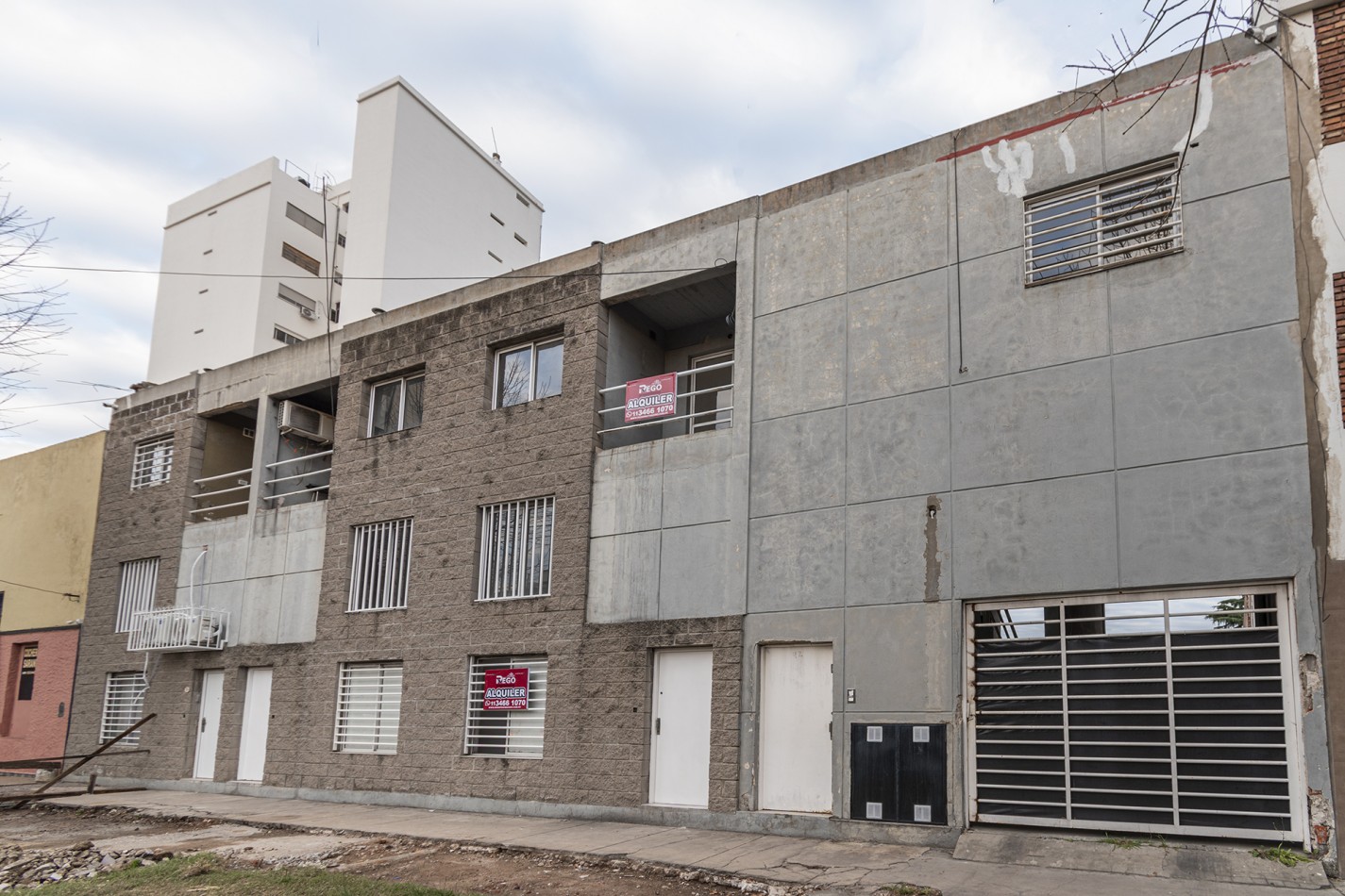 DEPARTAMENTO EN ALQUILER DE 2 AMB CON BALCON AL FRENTE