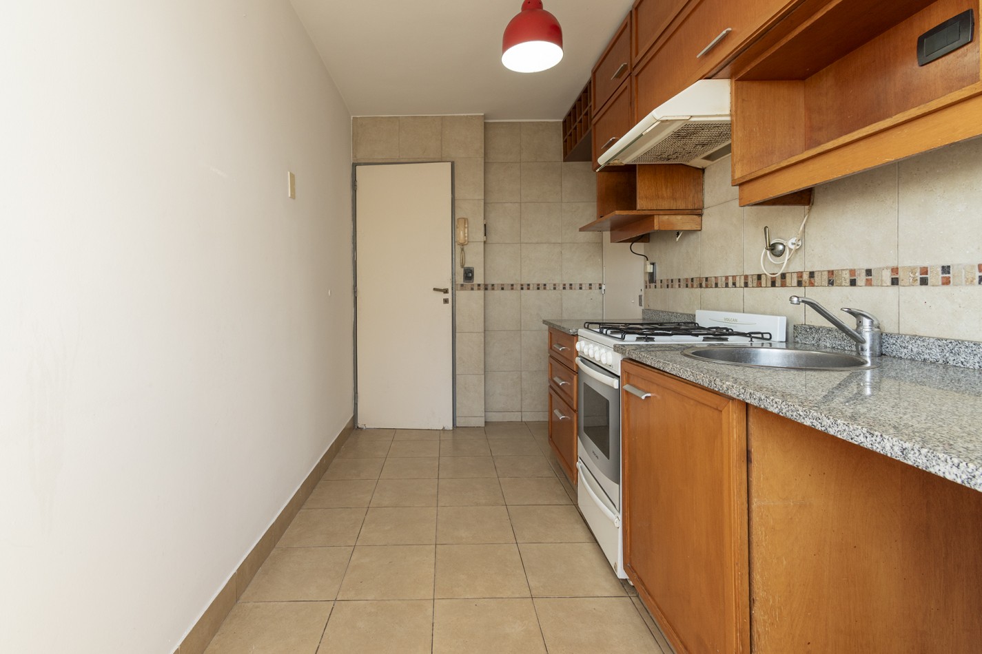 ALQUILER - DEPARTAMENTO 3 AMB FRENTE  ESTACION DE WILDE