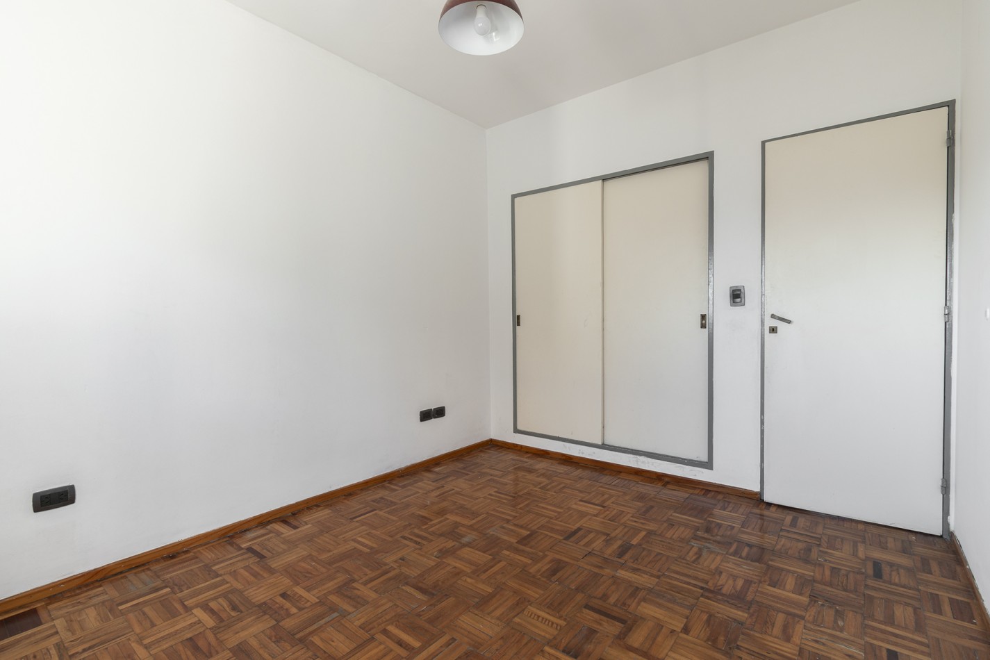 ALQUILER - DEPARTAMENTO 3 AMB FRENTE  ESTACION DE WILDE