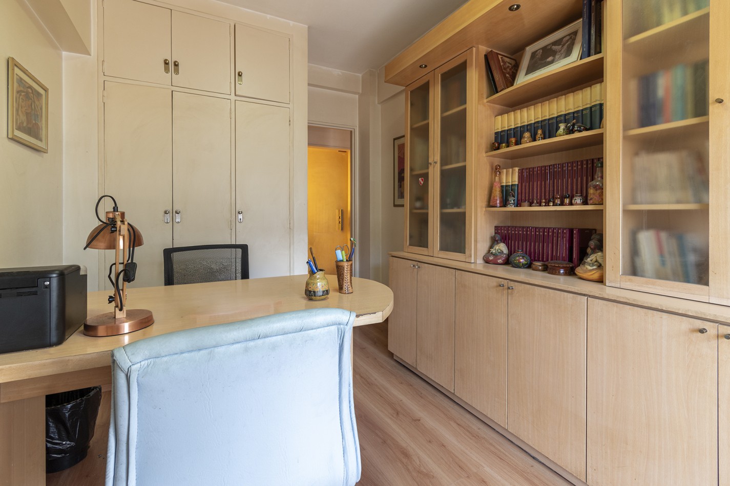 VENTA: DEPARTAMENTO 4 AMB- SEMIPISO C/COCHERA AL FRENTE